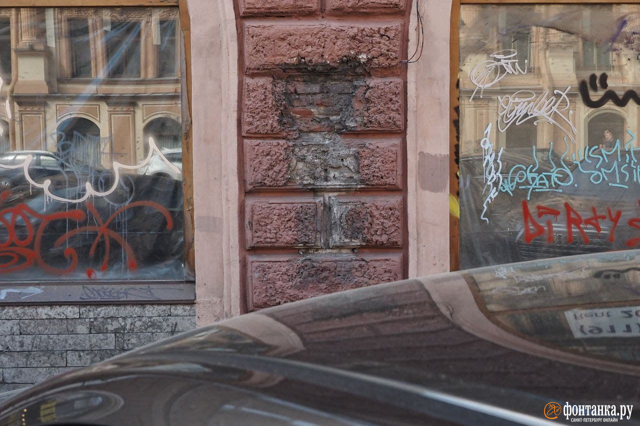 Владимирский проспект. Здесь некогда был таксофон.<br /><br />автор фото Михаил Огнев / «Фонтанка.ру»