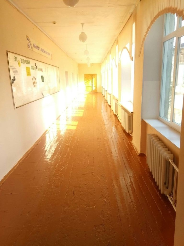 Глава района уверяет, что в школе всё в порядке... Глава района уверяет, что в школе всё в порядке...