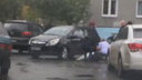 В Челябинске на автомобилистку, сбившую ребенка во дворе, завели уголовное дело