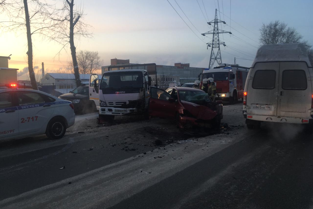 Хендай на шефской екатеринбург