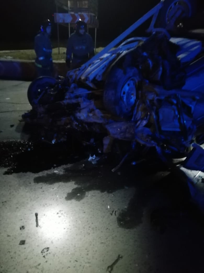 Водитель ВАЗа попал в аварию рано утром Водитель ВАЗа попал в аварию рано утром