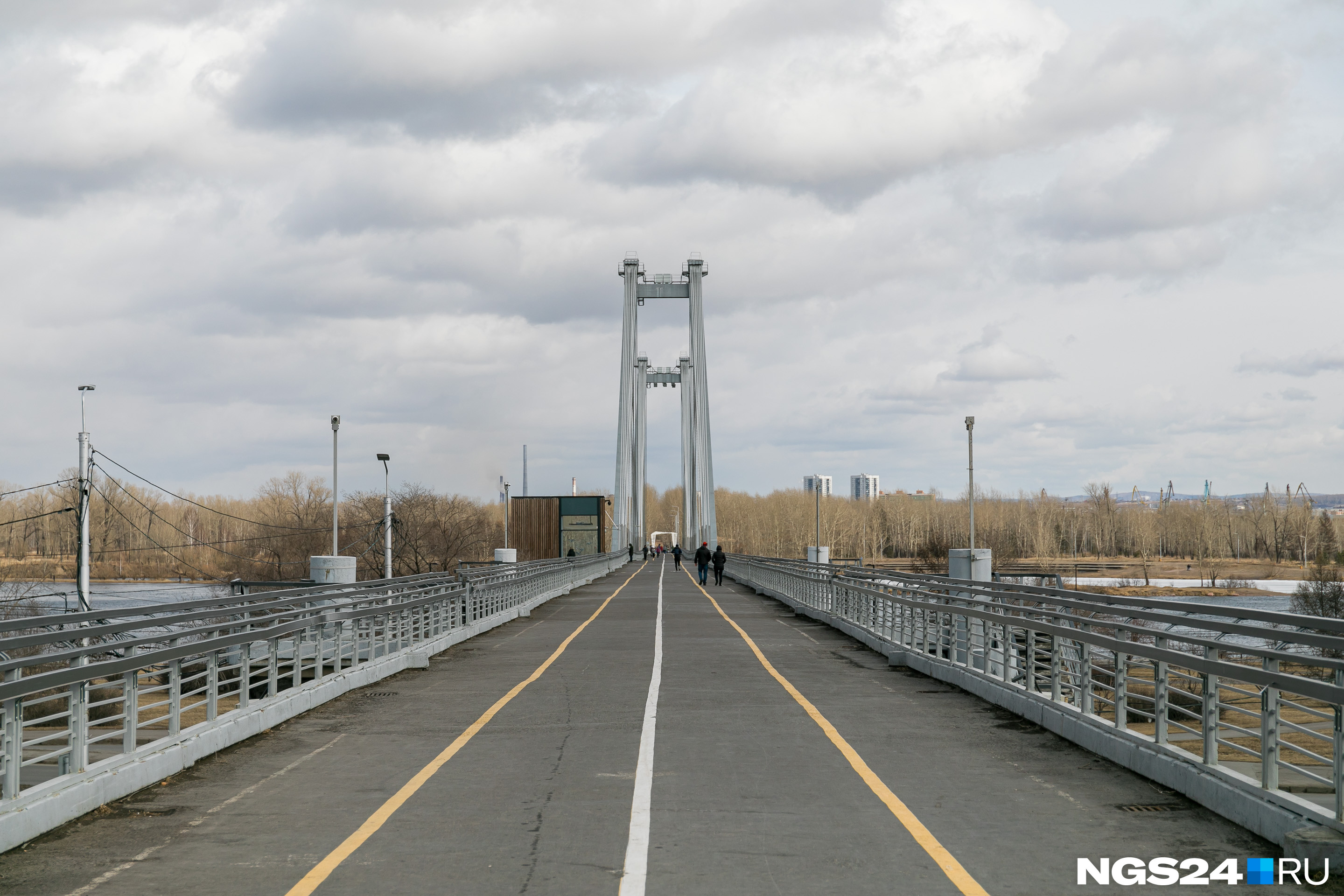 На Виноградовском мосту сложно было встретить пешеходов
