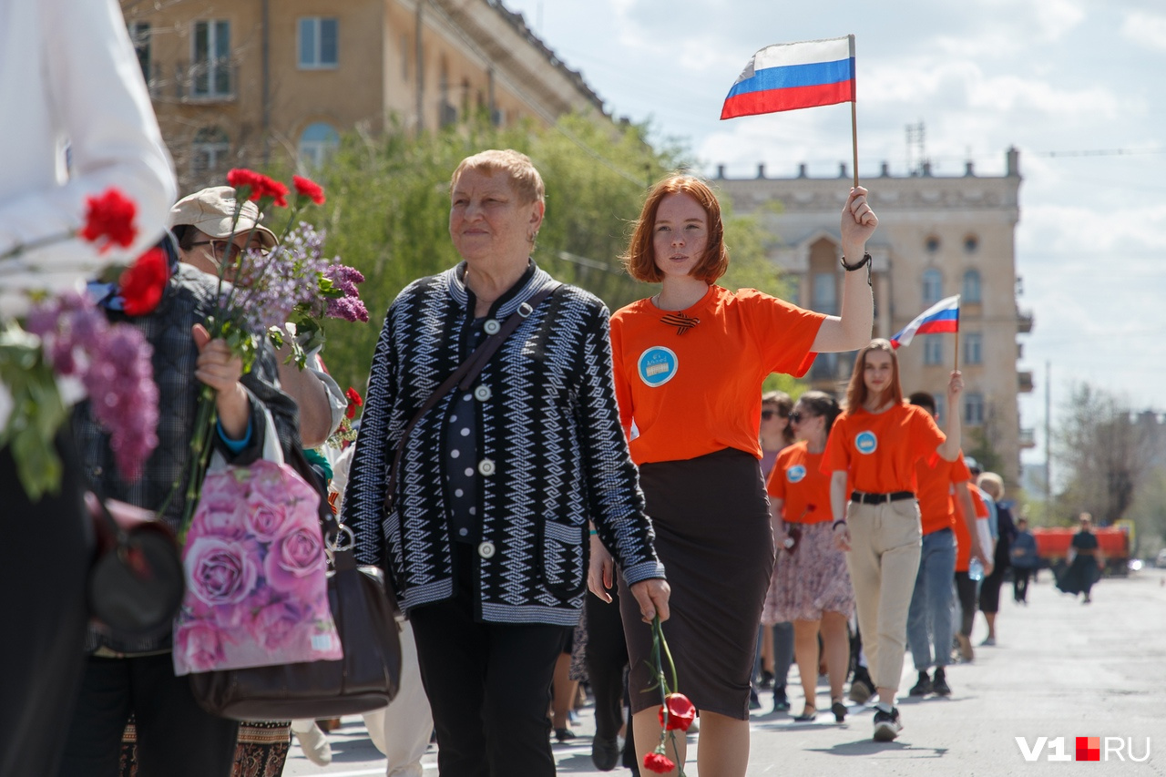 Многие участники шествия не могли сдержать слез и улыбок Многие участники шествия не могли сдержать слез и улыбок