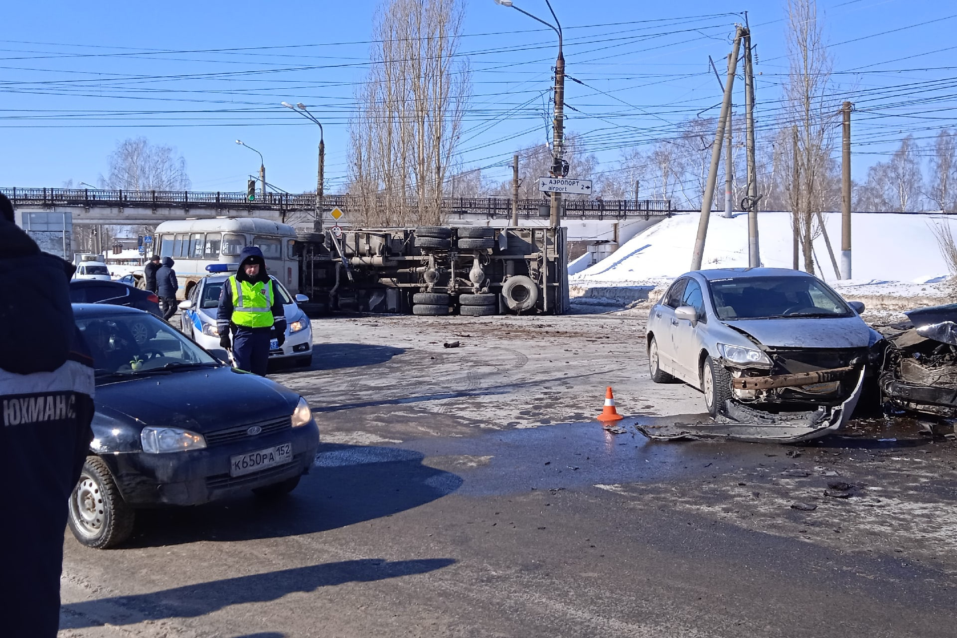 Авария в нижнем новгороде сегодня. ДТП В Нижнем Новгороде 2021г. Авария на автозаводе Нижний Новгород.