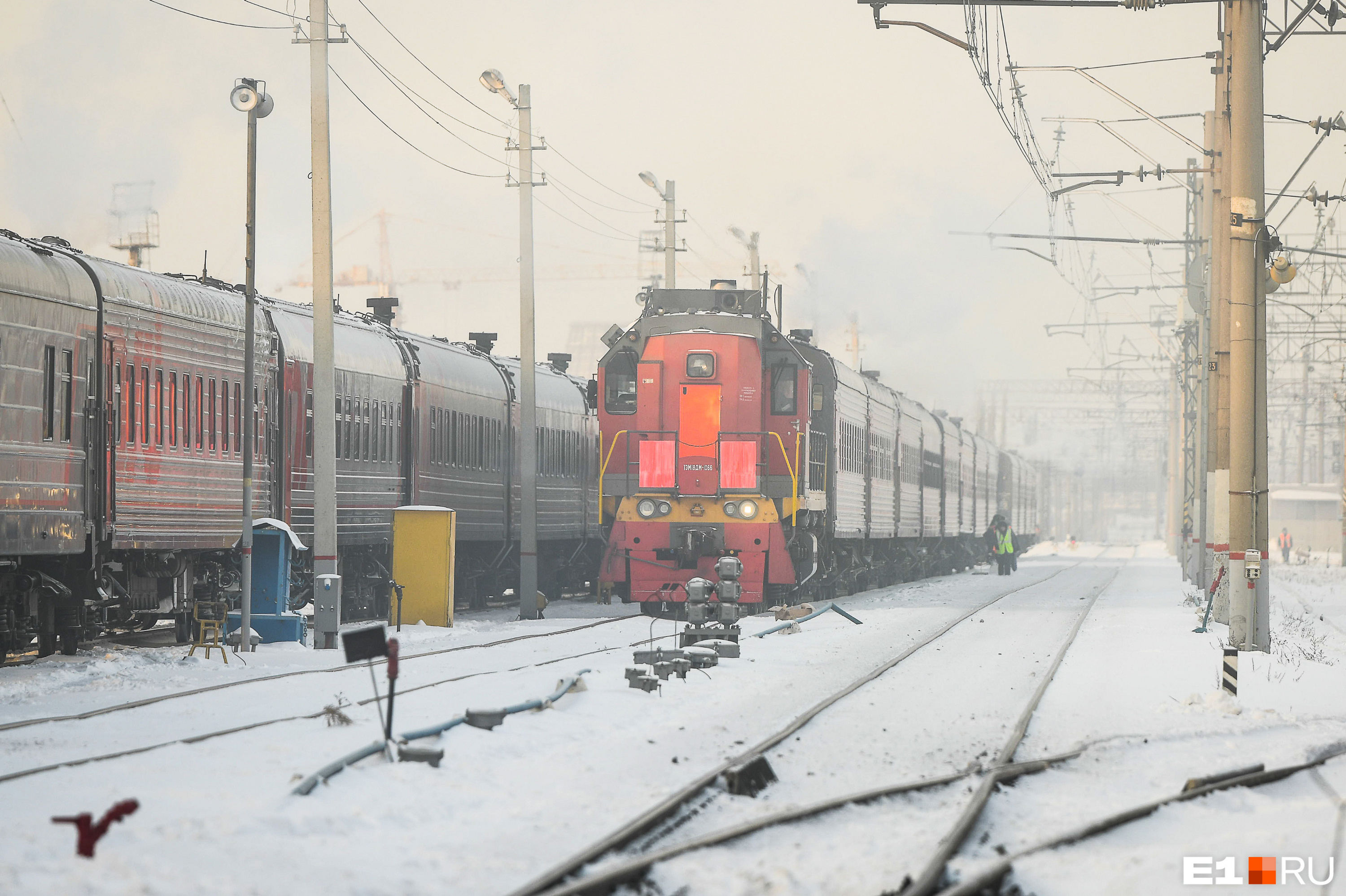 На Урале задержали восемь поездов. Транспортная прокуратура проводит проверку