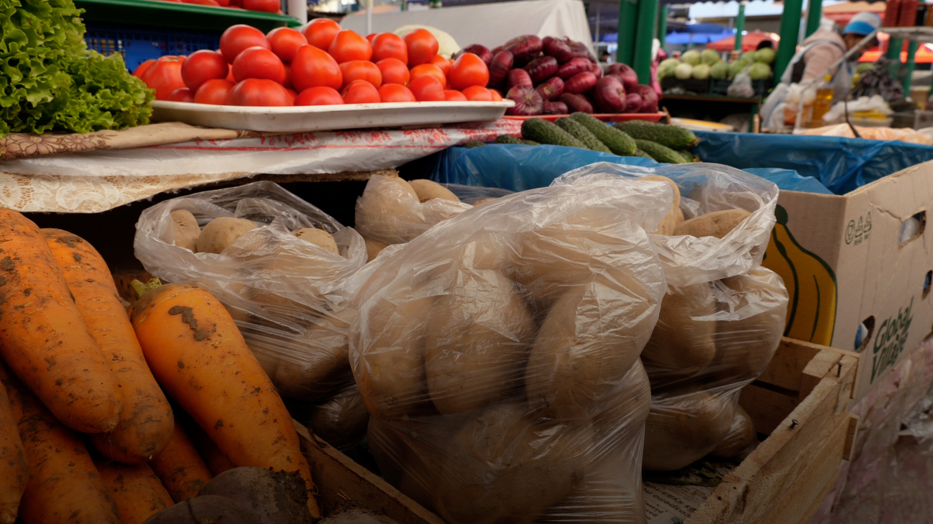 «Цены каждый день повышаются»: что говорят на рынках Ростова о дорогом картофеле и других овощах