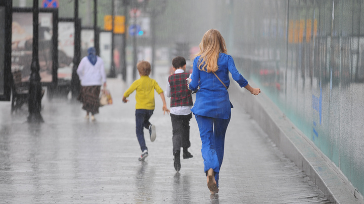 Готовьте зонтики: на Екатеринбург обрушатся дожди