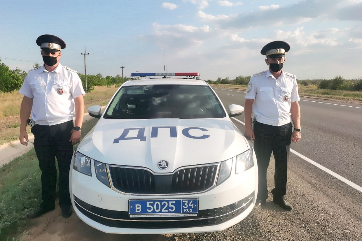 Полиция волгоград. ДПС Волгоград. Перегудов Алексей Волгоград. Сотрудник ДПС. Инспекторы ГИБДД Волгоград фото.