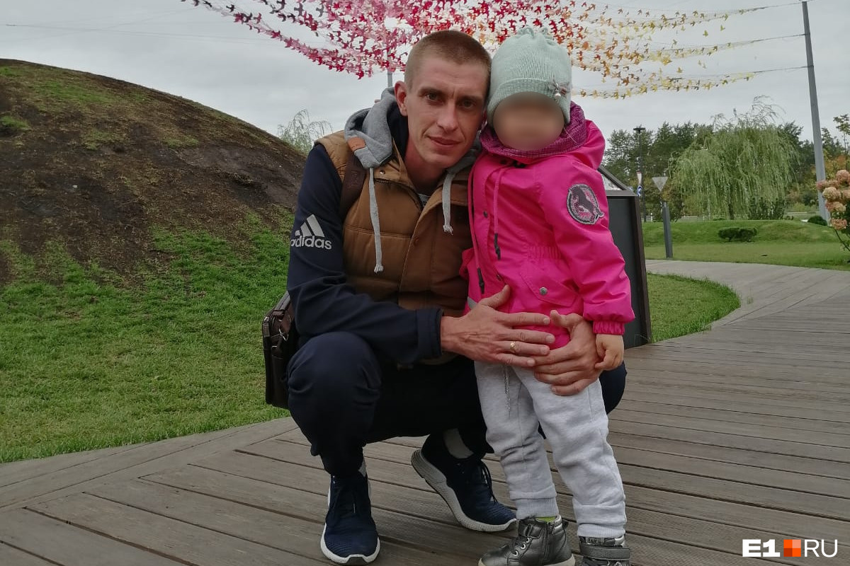 У погибшего Дмитрия остались двое маленьких детей