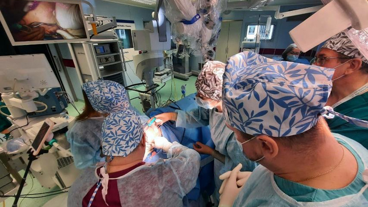 Хирурги в Тюмени восстановили лицо онкобольному пациенту