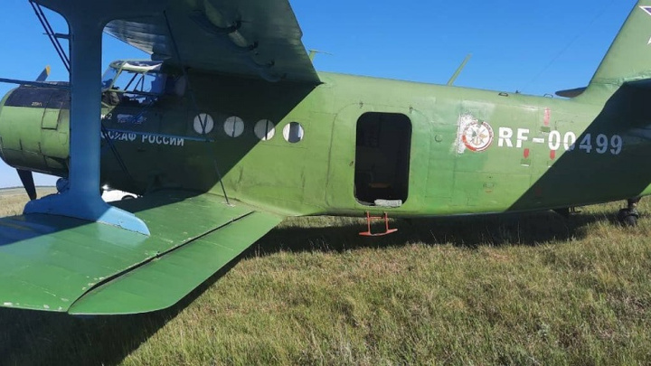 Начальник челябинского аэроклуба рассказал, почему пришлось экстренно посадить Ан-2 в поле
