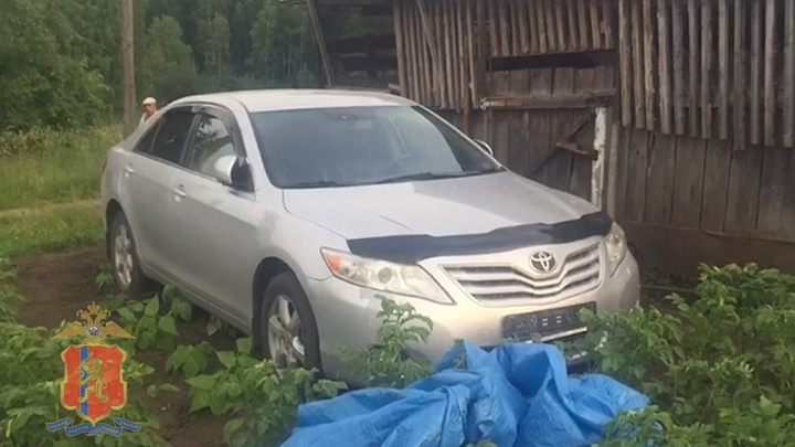Красноярец угнал с ведомственной стоянки Toyota Camry, изъятую у него за долги. Ему грозит до 10 лет колонии