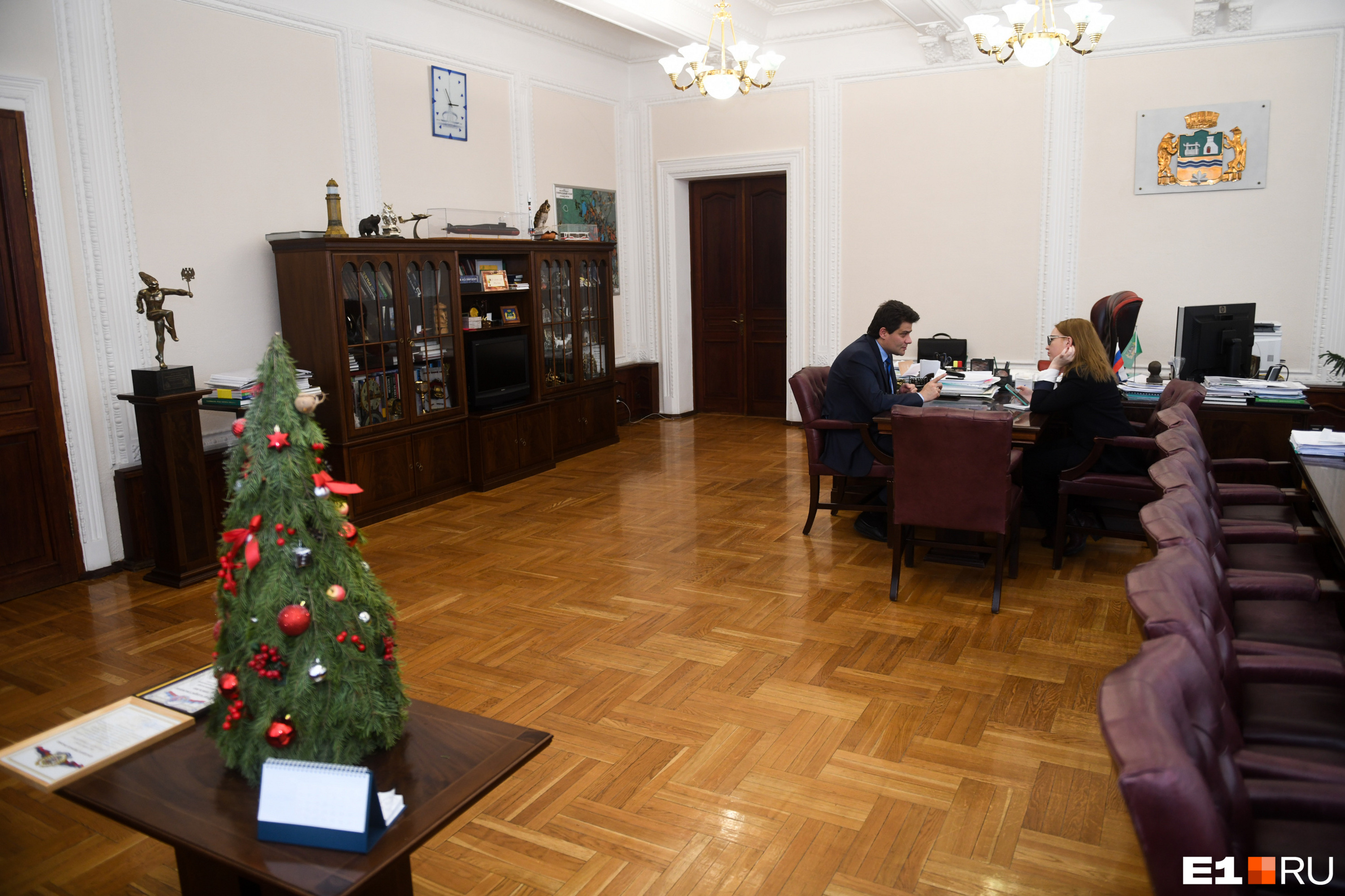 Так выглядел кабинет мэра при Александре Высокинском. После завершения ремонта сравним 