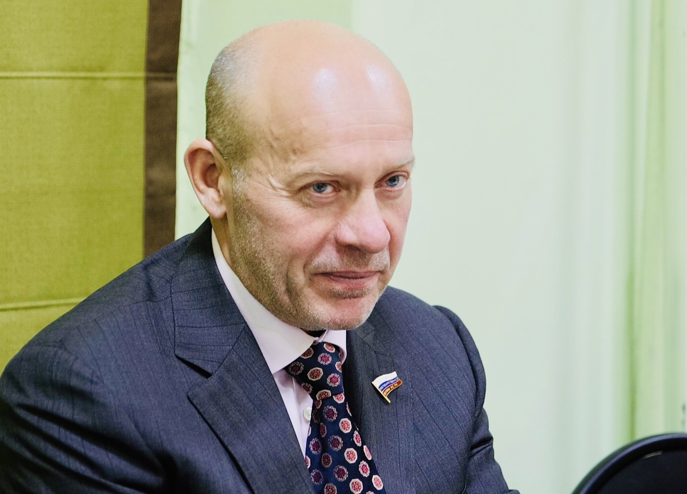 Олег Колесников в политике не первый год, как и его жена Лена Колесникова Олег Колесников в политике не первый год, как и его жена Лена Колесникова