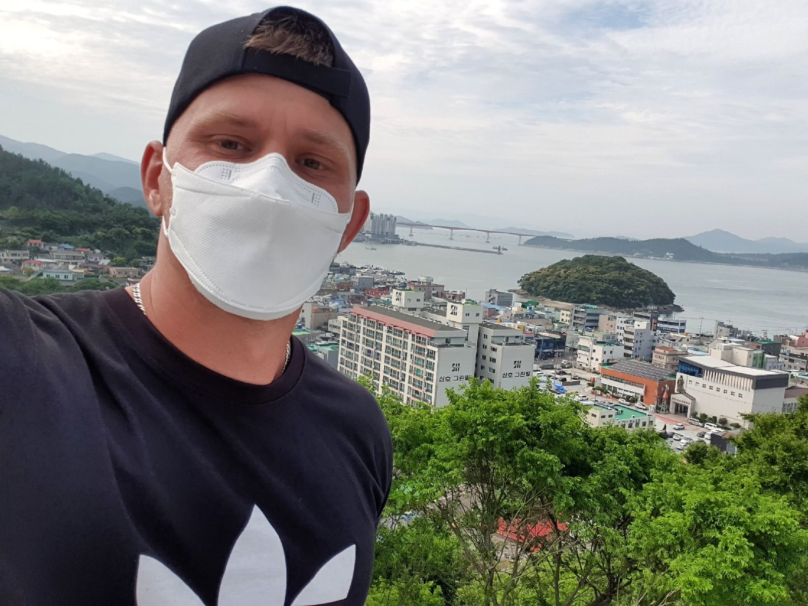 Илья переехал в Корею в 2019 году