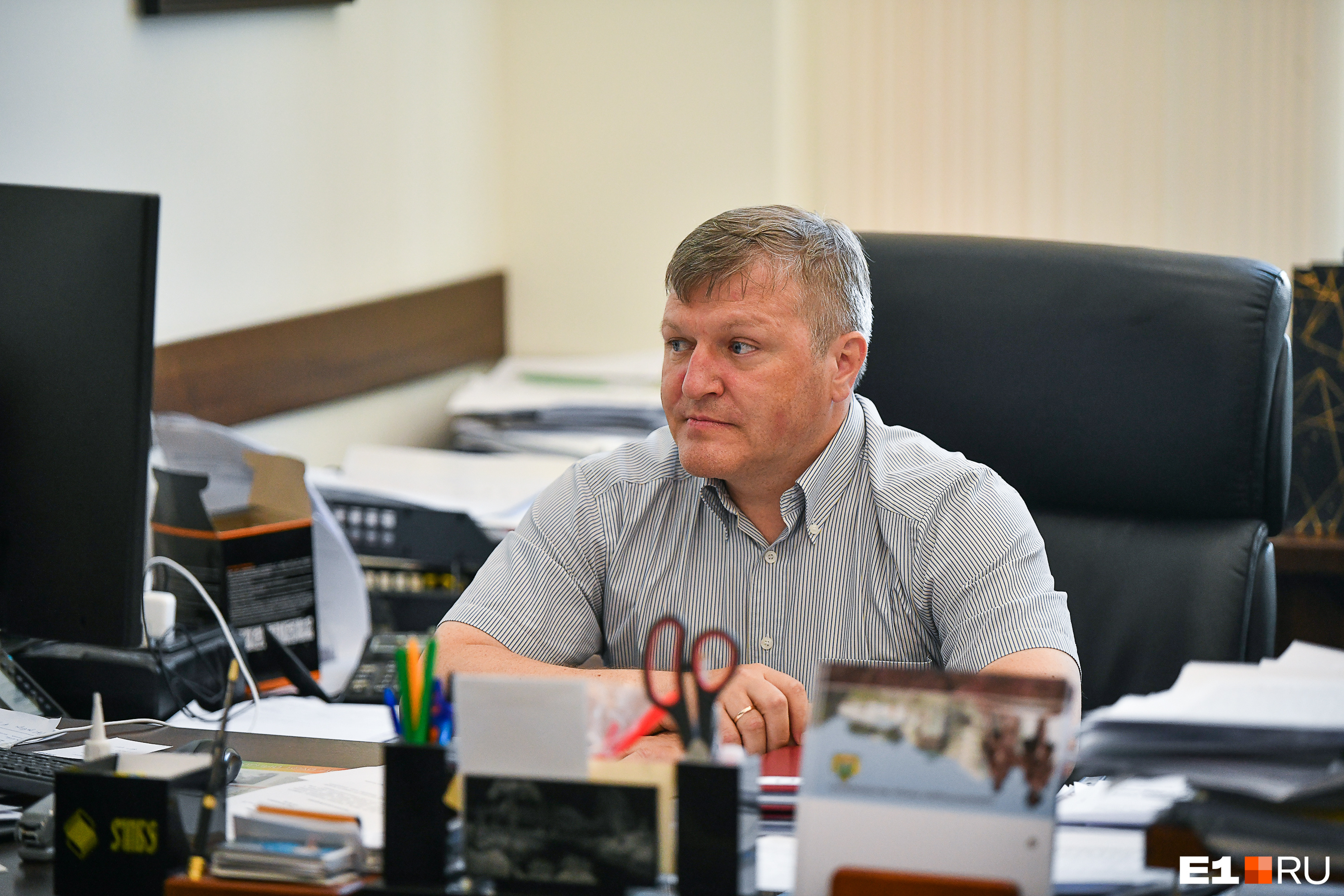 Вице-мэр Алексей Бубнов заявил, что с сентября 2021 года система платных парковок железно заработает. Или это очередное обещание?