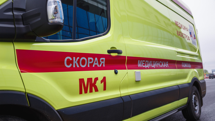 В Кузбассе на скорой почти в два раза меньше медиков, чем нужно. Власти рассказали, что будут делать