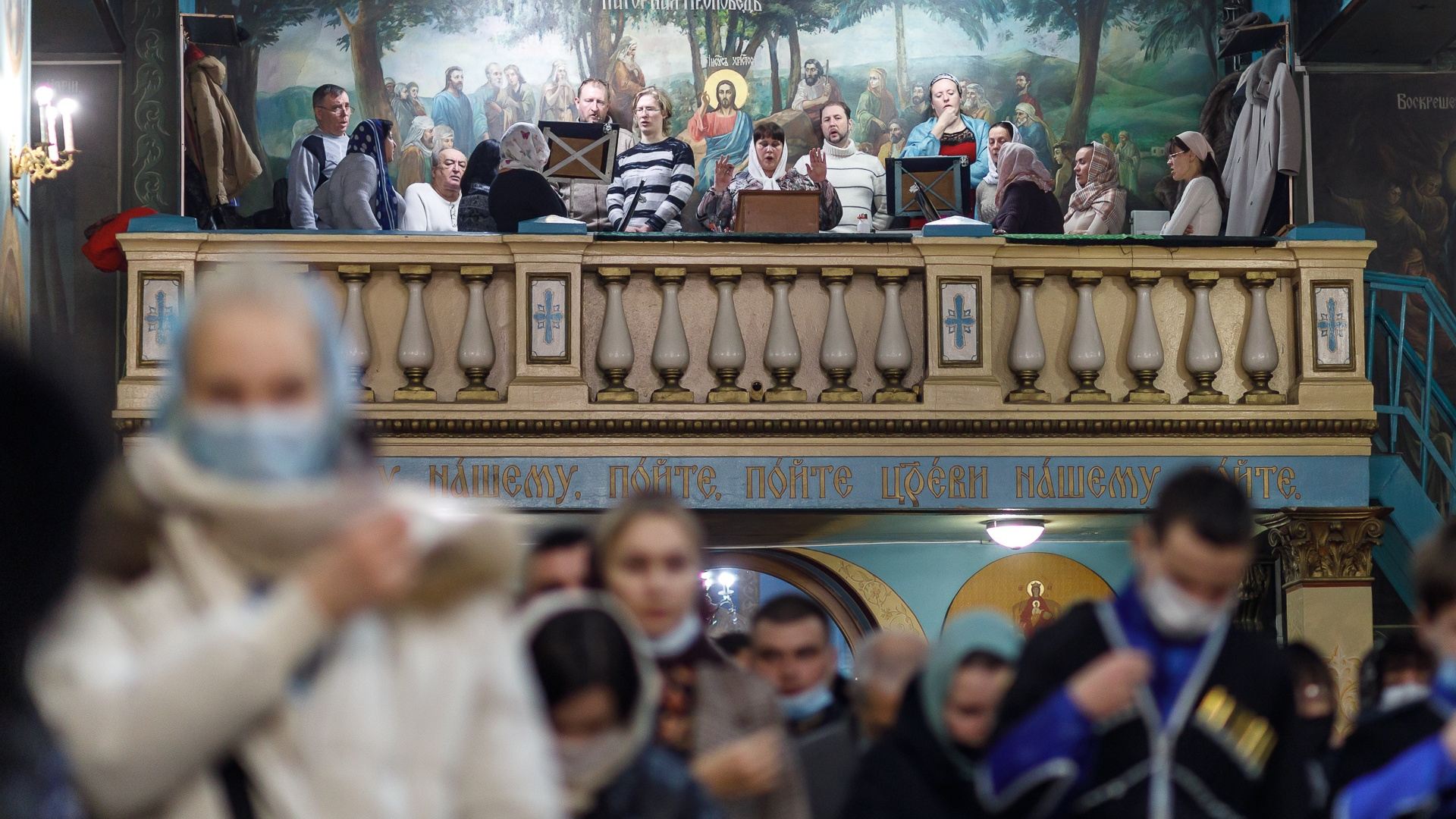 Плечом к плечу: показываем, как православные Волгограда встретили Рождество