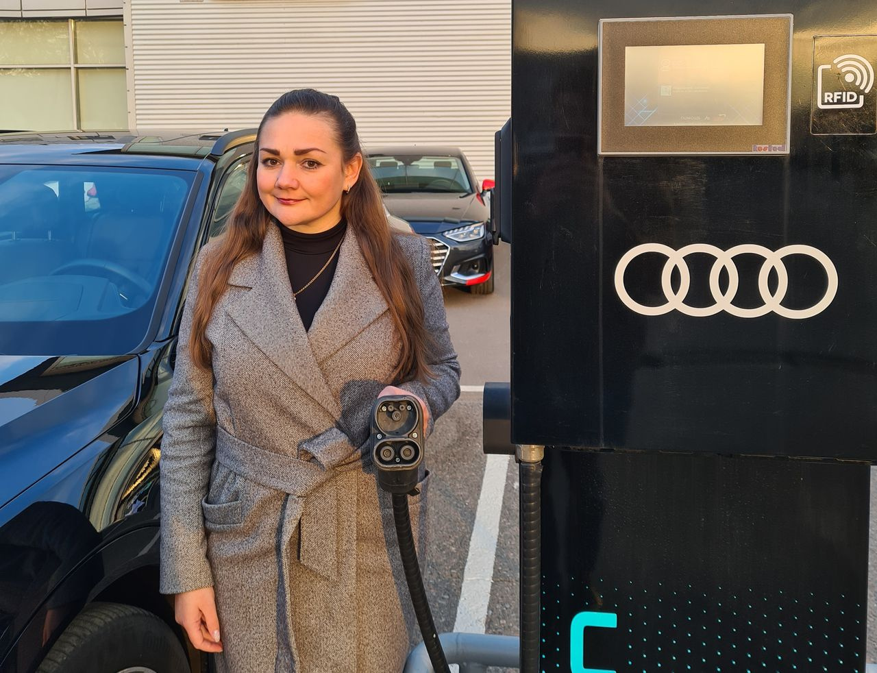 Компания Яны работает и с производителями электромобилей, к числу которых присоединилась и немецкая компания Audi