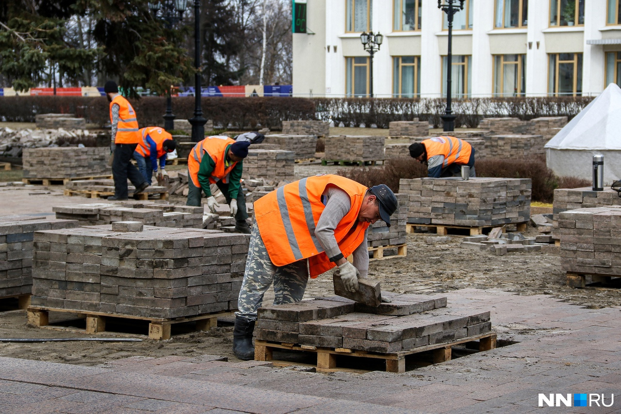 Реконструкцию общественных пространств планируют закончить к августу этого года Реконструкцию общественных пространств планируют закончить к августу этого года