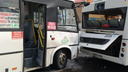 Два автобуса столкнулись на проспекте Стачки: пострадали 8 человек