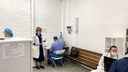Мобильный пункт вакцинации против ковида открылся в ТЦ возле станции метро «Речной вокзал»