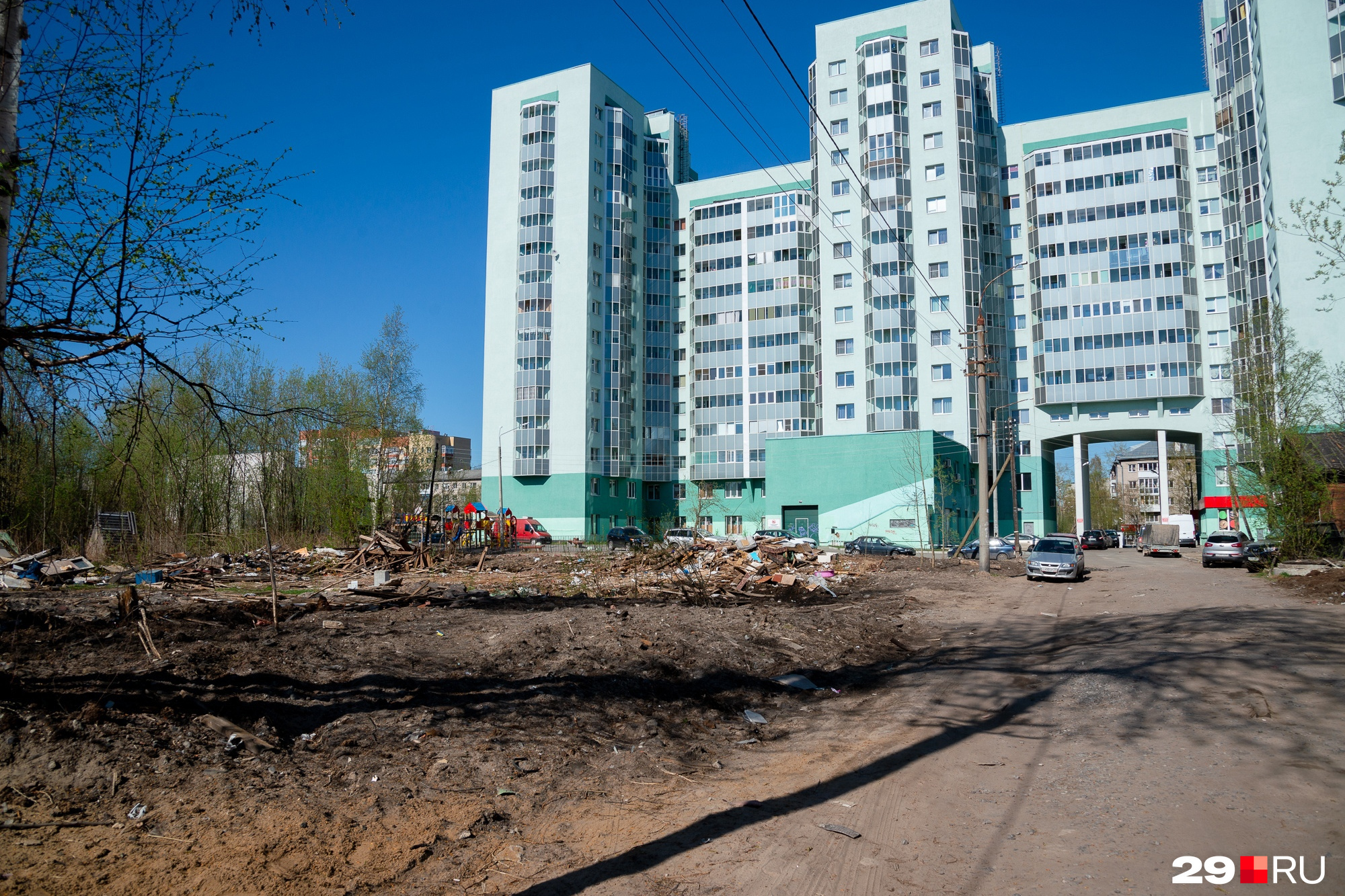 Зачем забивают сваи в землю при строительстве многоэтажек