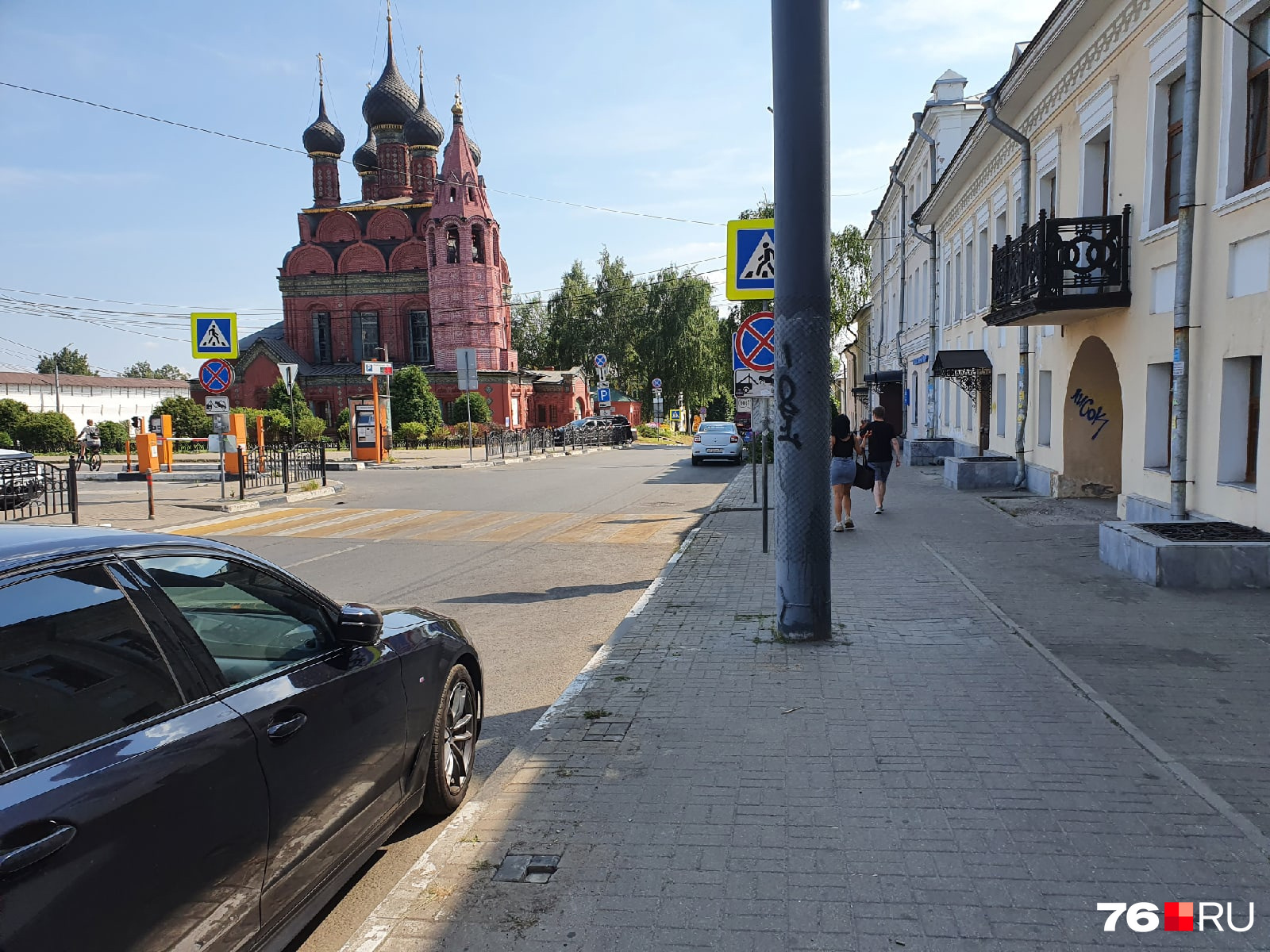 В ДГХ говорят, что не поддерживают повсеместную заборизацию, но ставить ограждения предписывают ГОСТы В ДГХ говорят, что не поддерживают повсеместную заборизацию, но ставить ограждения предписывают ГОСТы