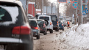 В Перми образовались большие пробки, общественный транспорт задерживается