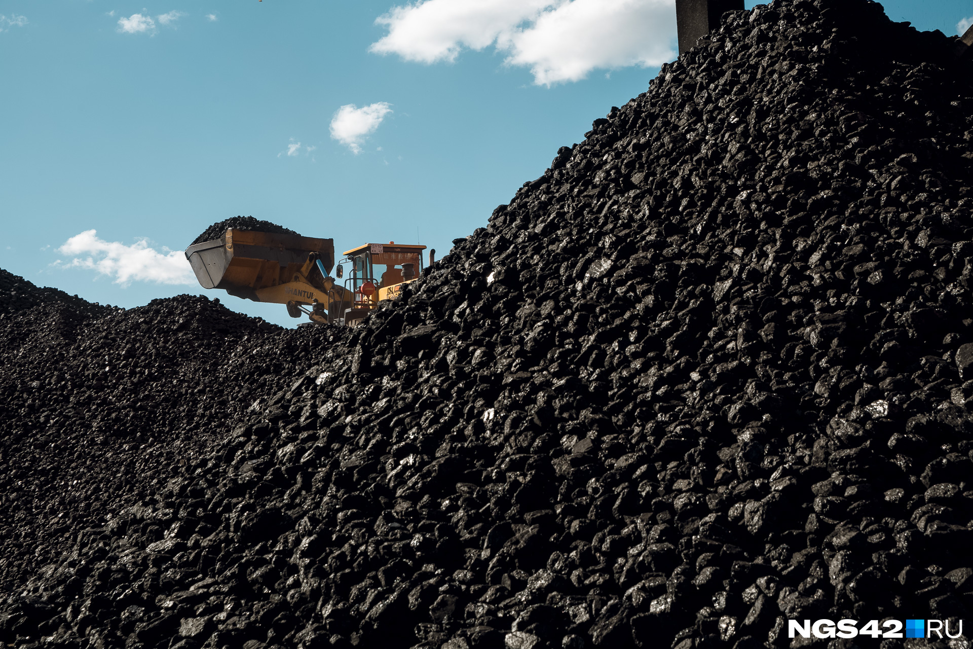 Работники предприятия в Чите похитили уголь на 1,5 млн рублей