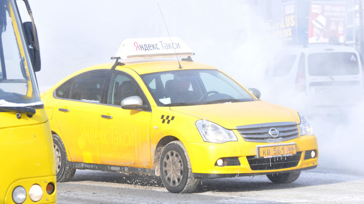 «Нас массово блокируют!» Таксист из Екатеринбурга — о том, как крупный агрегатор наказывает водителей