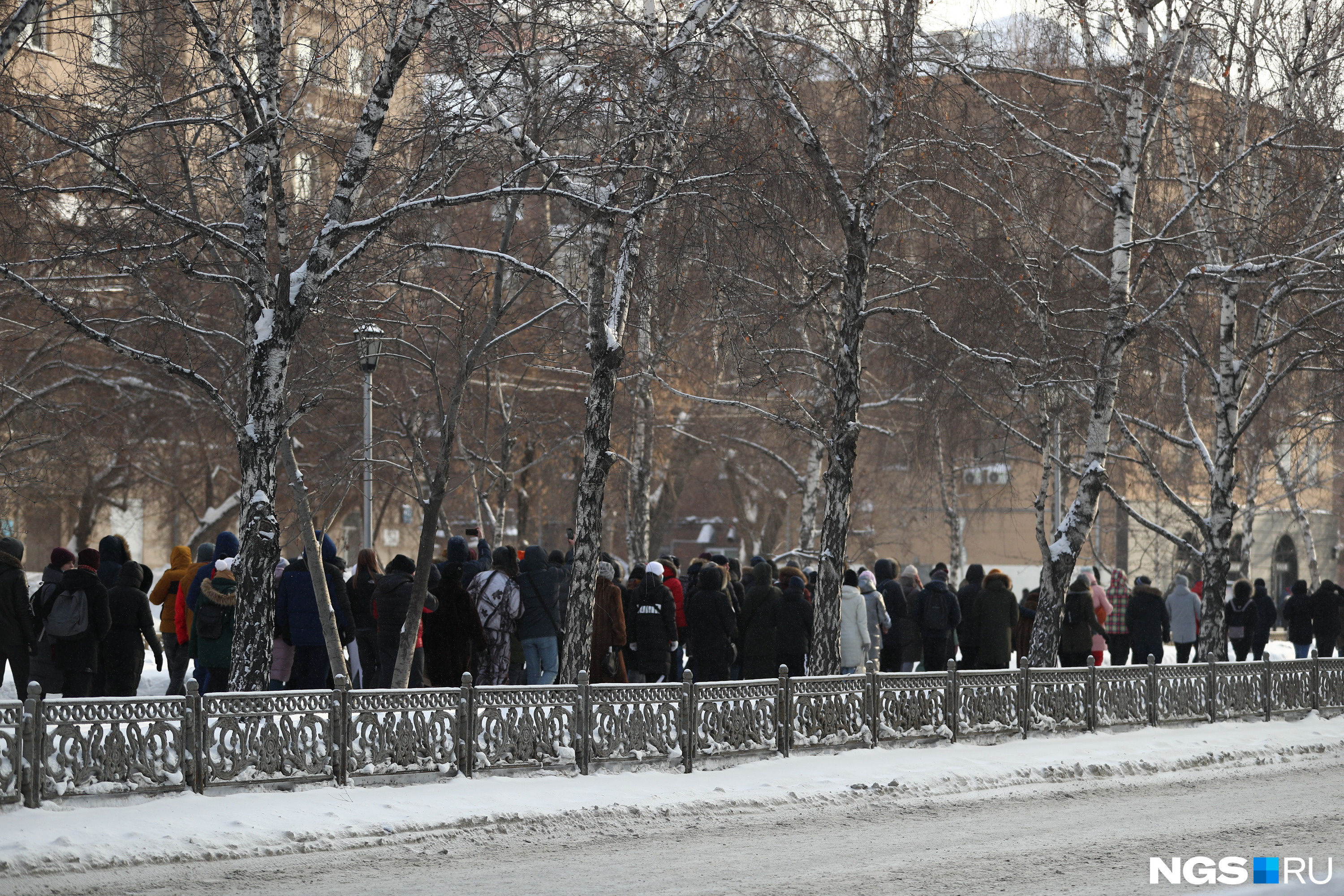 Прямой эфир владивосток. Митинг в Новосибирске 23 января. Митинги в Новосибирске 2021. 23 Января 2021 Новосибирск. Митинг за Путина в Новосибирске.