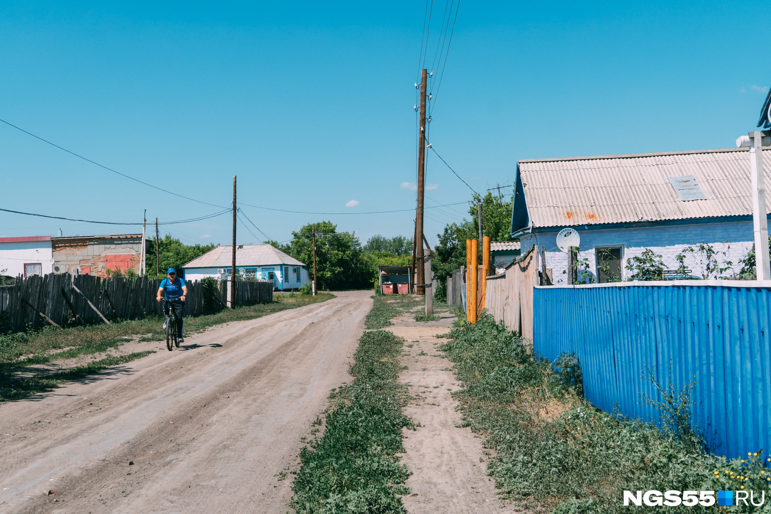 Село пристанское таврический район где