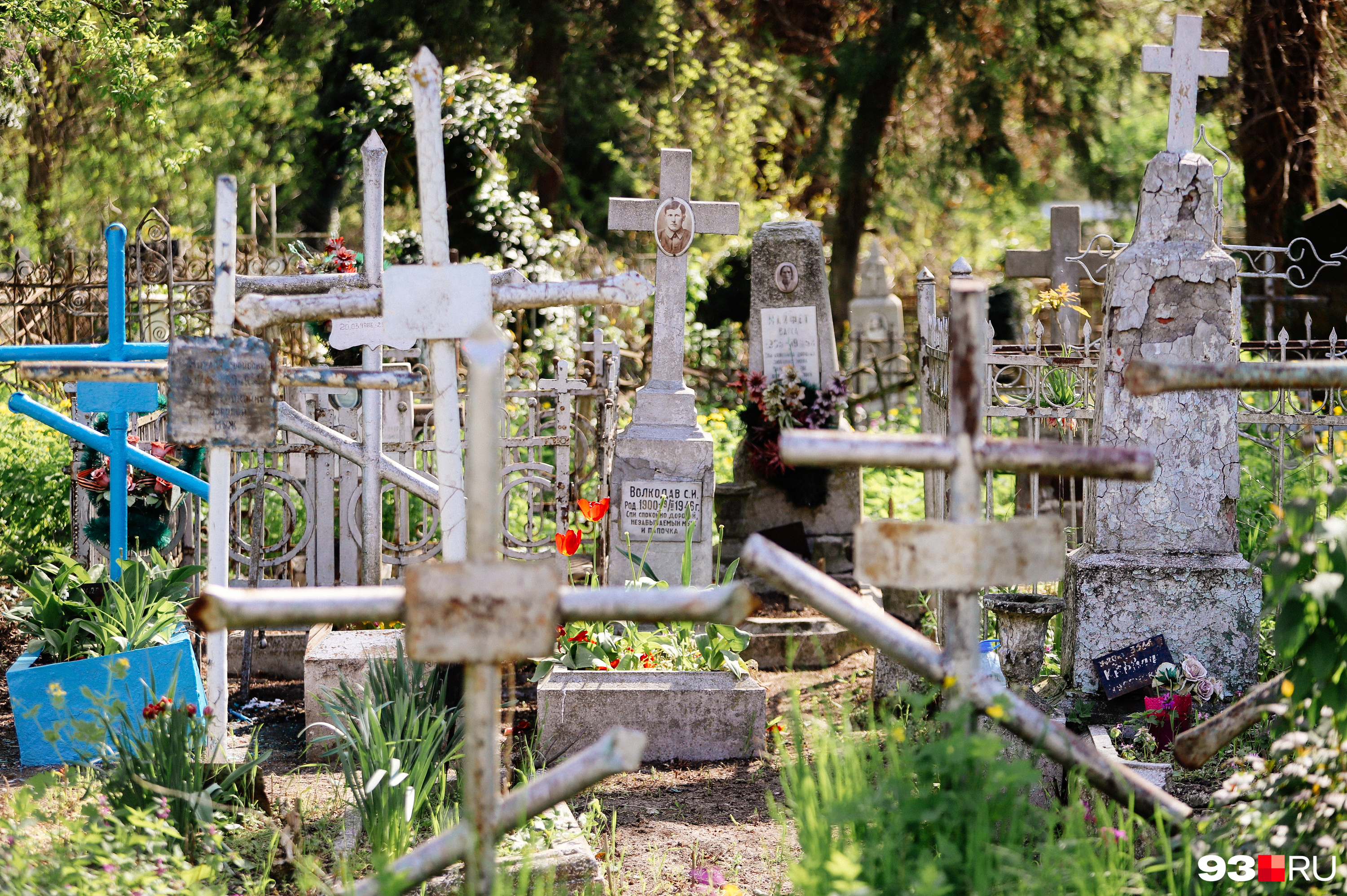 За долгие годы на Всесвятском кладбище было захоронено более миллиона человек