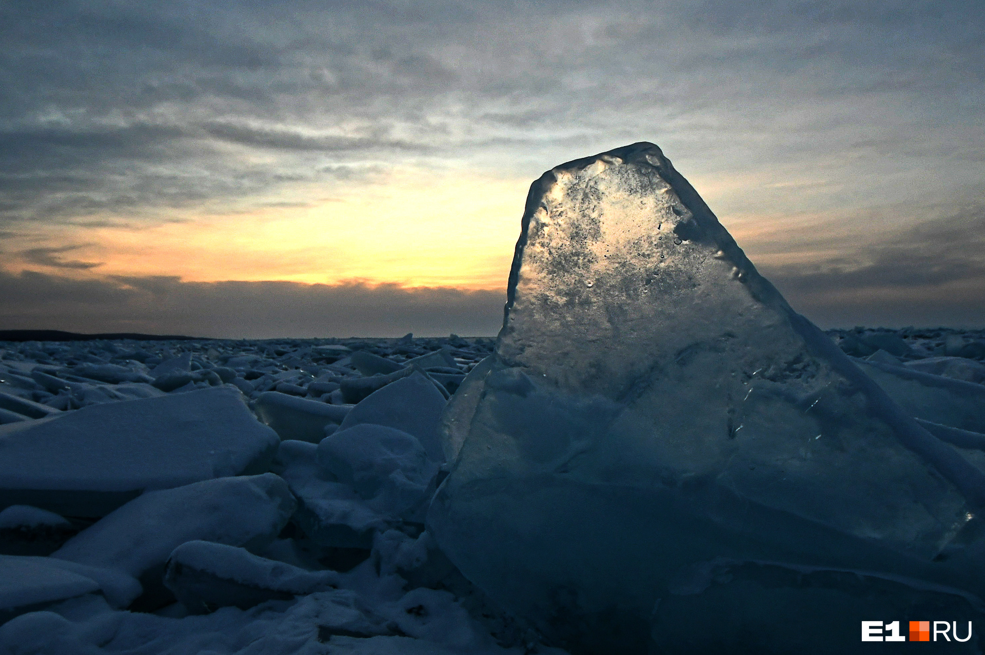 Первая встреча с Байкалом — ледяные торосы