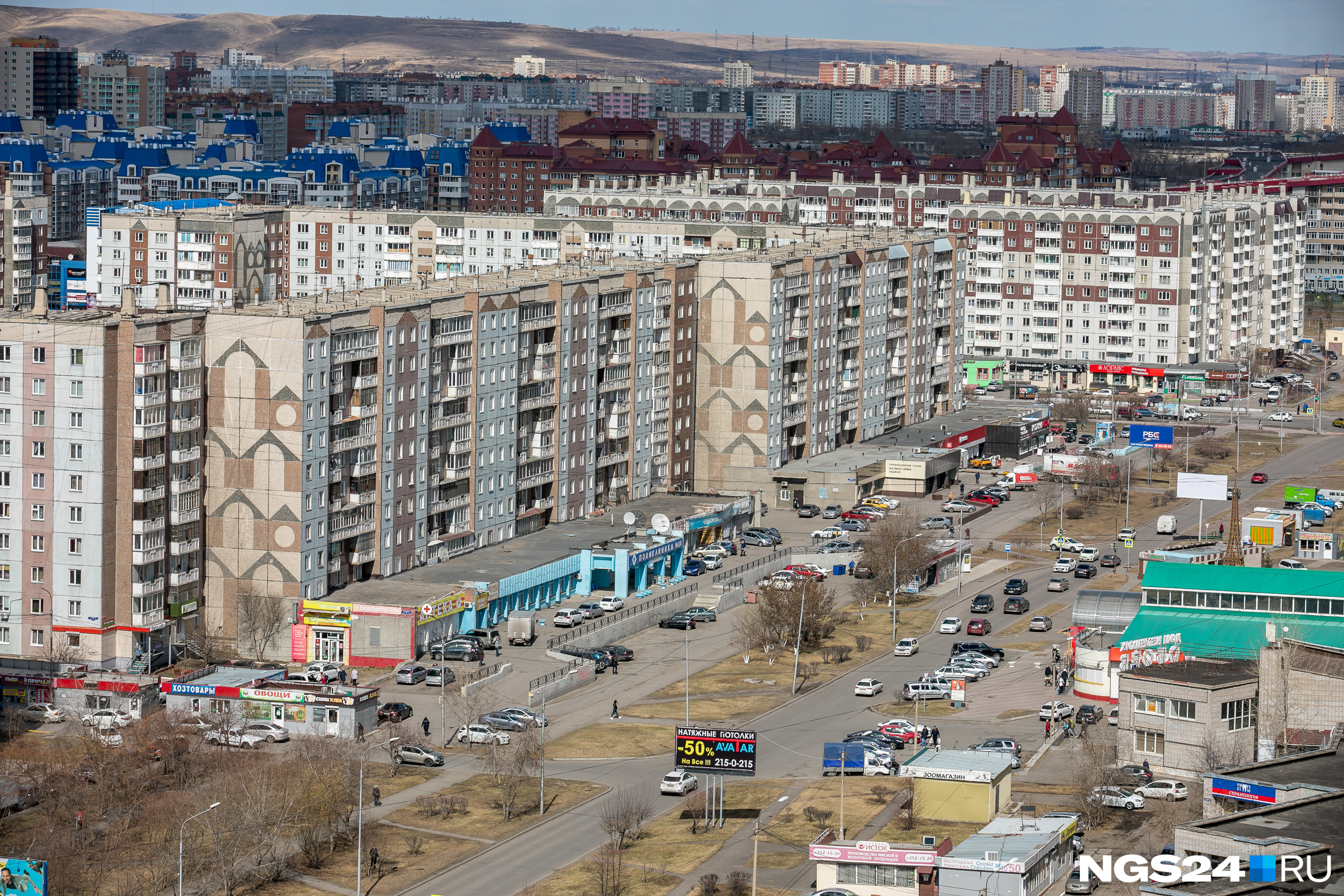 Красноярск, Взлетная: в типовых проектах иногда проявляли фантазию
