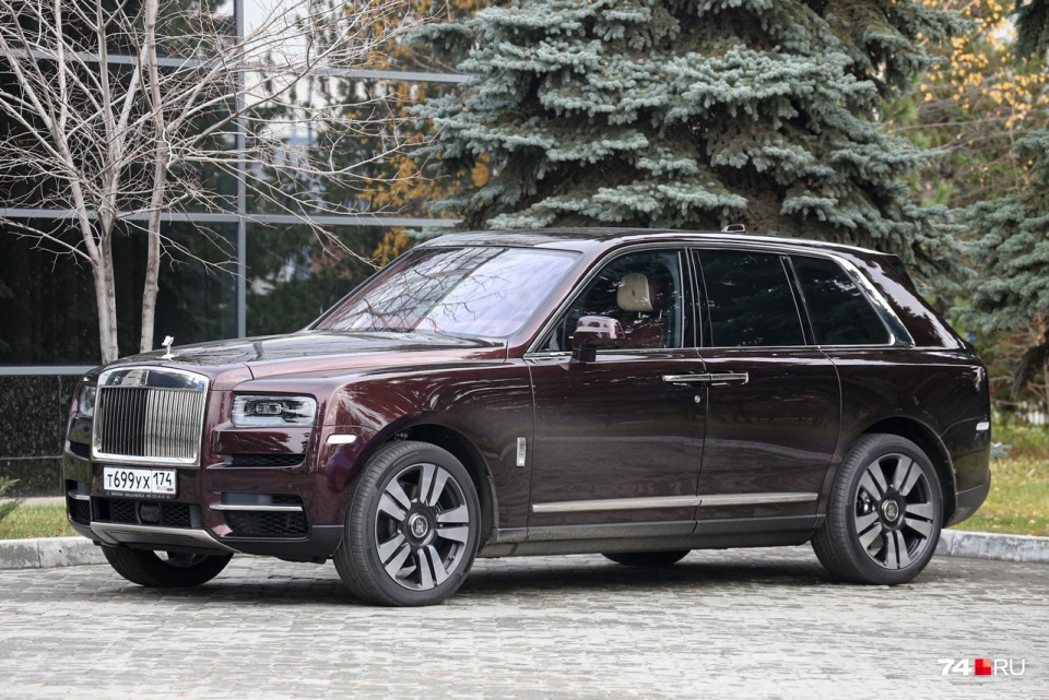 Коричневый Rolls-Royce Cullian и правда хорош Коричневый Rolls-Royce Cullian и правда хорош