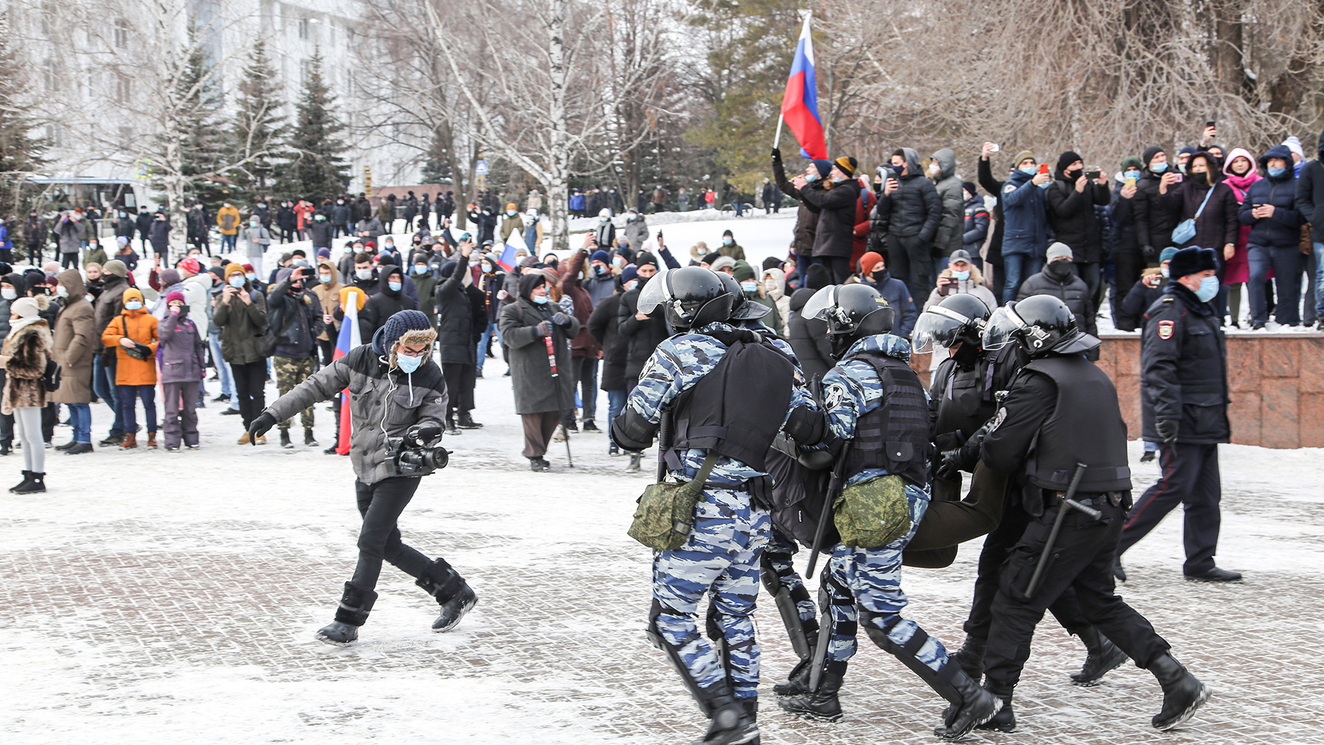 Уфа1 новости сегодня. Протестные акции у военкоматов. Митинги в Уфе январь 22 года. Уфа в поддержку военной операции. Что творится в Уфе в настоящий момент митинг.