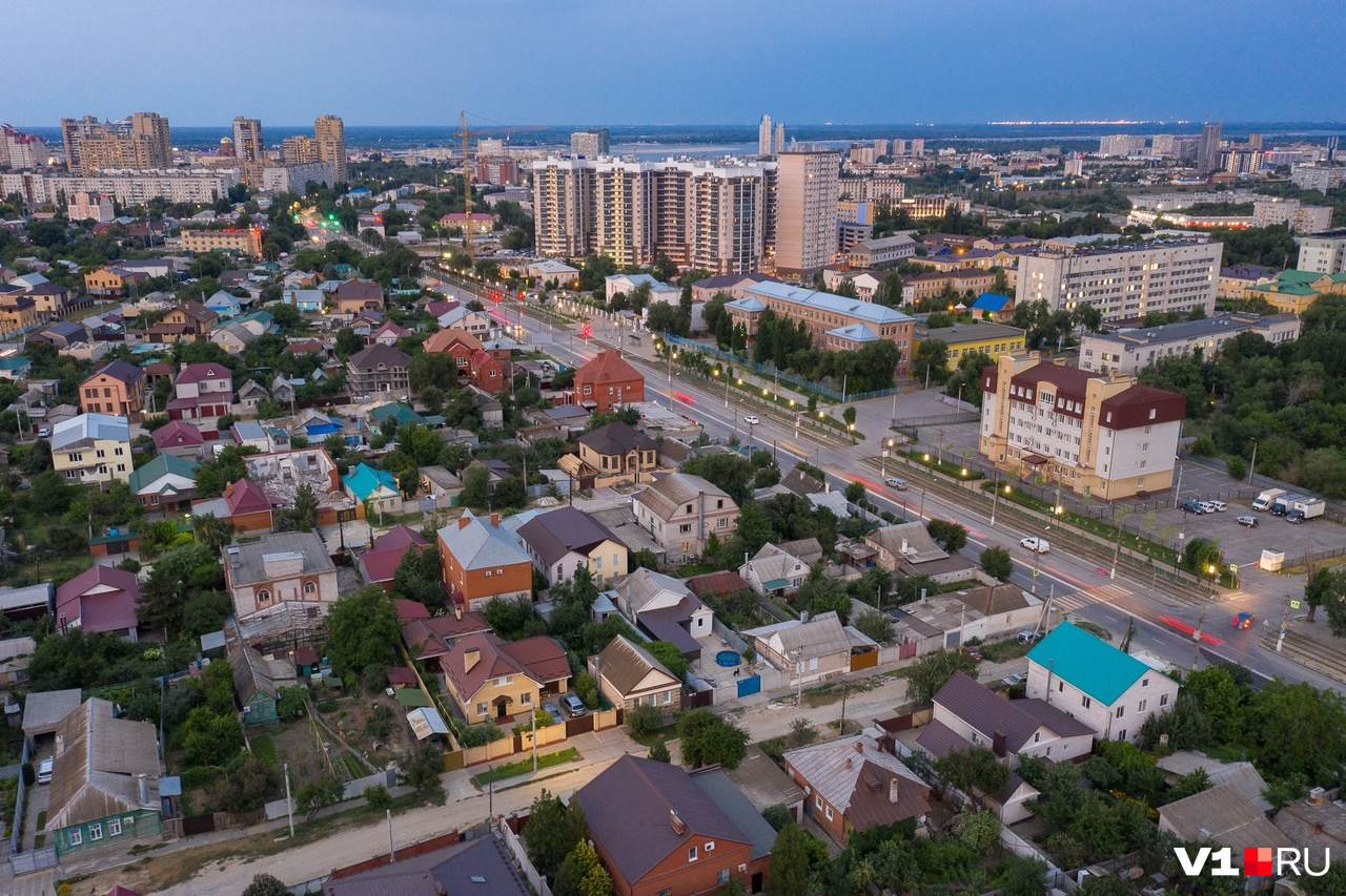В Дзержинском районе жители уже вовсю вкусили «прелести» работы новой УК
