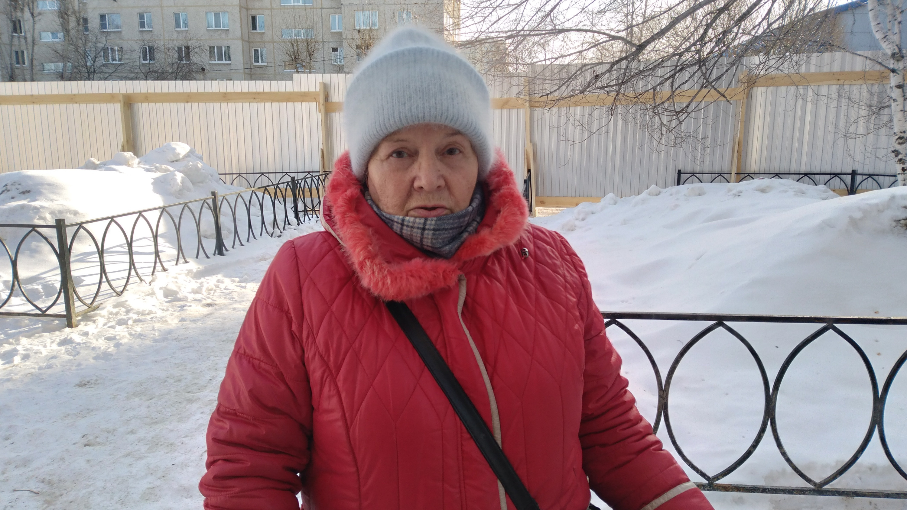 Пенсионерка из разваливающегося общежития <nobr class="_">на Ставропольской</nobr> просит <nobr class="_">у властей</nobr> деньги <nobr class="_">на съем</nobr> жилья