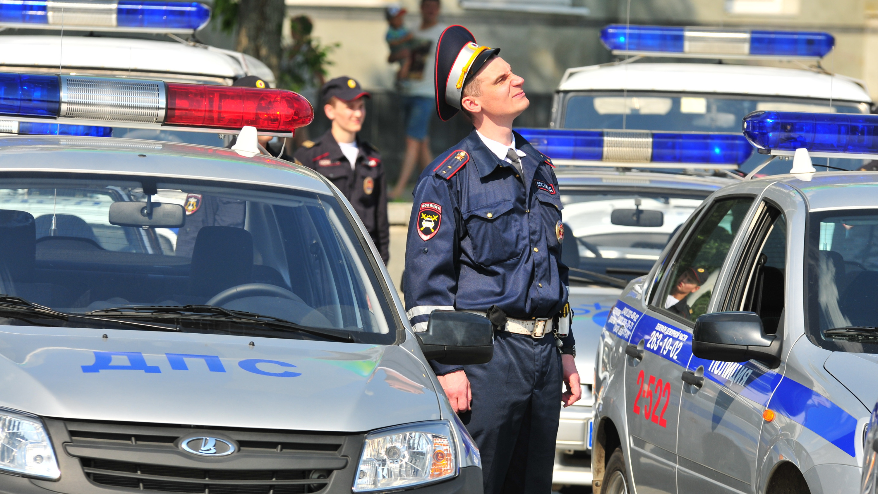 Зарплата полиции в 2024 году. Полиция МВД. Сколько машина Полицейская платит.