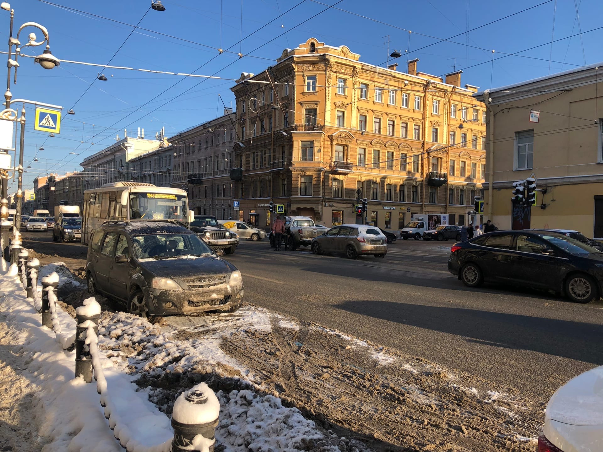 Дороги в петербурге. Санкт-Петербург дорога. Дороги Петербурга. Дорога в Питер. Перекресток на дороге Петербург.