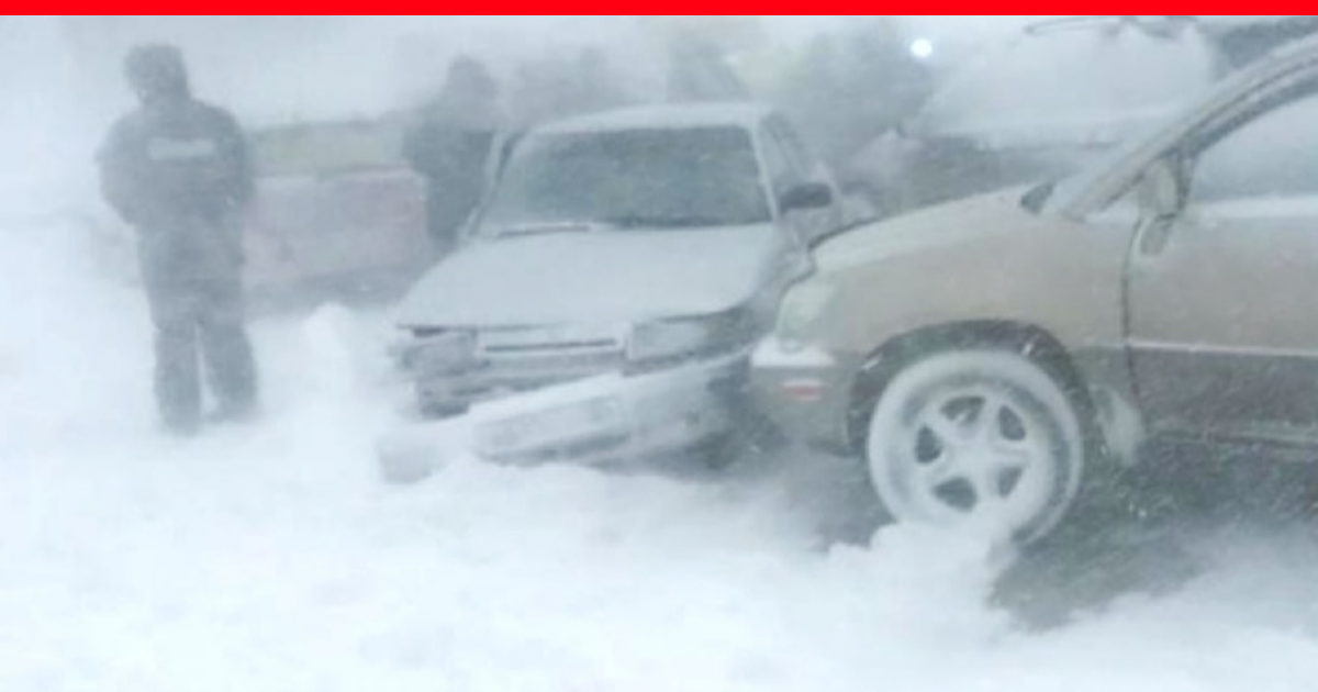 Когда кончатся бури. Снежные заносы в Челябинской области. Метель на трассе. Сильная метель на дороге. Сильная метель на автодороге.