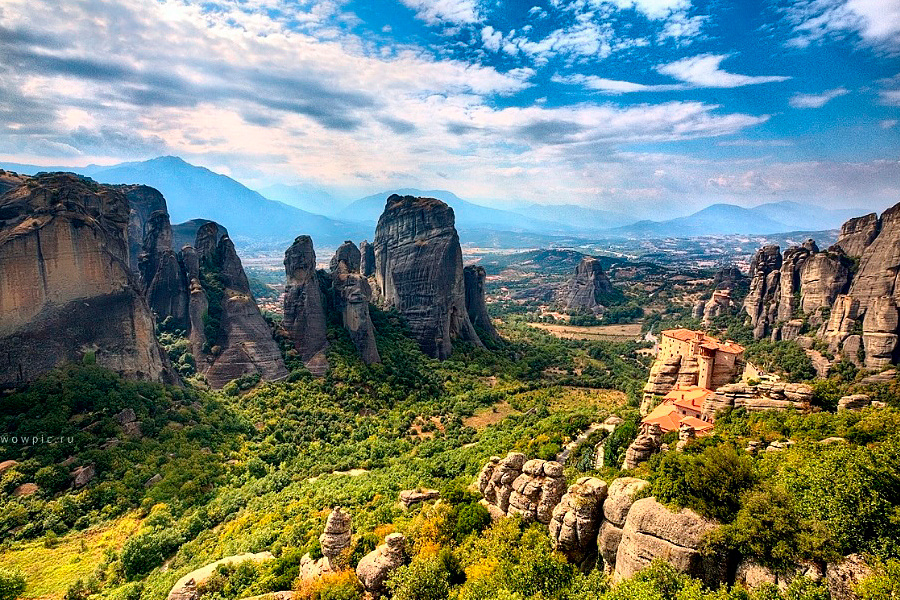 <b><a href="https://www.mouzenidis-travel.ru/article/%d0%bf%d1%80%d0%be%d0%b8%d0%b7%d0%b2%d0%be%d0%b4%d0%b8%d1%82%d0%b5%d0%bb%d0%b8-%d0%bc%d0%b5%d1%85%d0%be%d0%b2%d1%8b%d1%85-%d0%b8%d0%b7%d0%b4%d0%b5%d0%bb%d0%b8%d0%b9?utm_source=ngs_ru&utm_medium=news&utm_term=100815&utm_content=ekskursii&utm_campaign=eskursionnie_turi" target="_blank">Увлекательные экскурсии из Касторьи</a>.</b> Посетив Касторью, не упустите возможность поближе познакомиться с ее достопримечательностями. Из Касторьи проводятся экскурсии в места, которые на долгие годы останутся в вашей памяти, — это монастыри Метеоры, «греческие Альпы» Аридея, пещера Дракона и душа Касторьи озеро Орестиада. Все экскурсии проводятся в сопровождении русскоязычных гидов, которые по-настоящему влюблены в Грецию. Это станет прекрасным дополнением к вашей поездке за шубкой. <b><a href="https://www.mouzenidis-travel.ru/article/%d0%bf%d1%80%d0%be%d0%b8%d0%b7%d0%b2%d0%be%d0%b4%d0%b8%d1%82%d0%b5%d0%bb%d0%b8-%d0%bc%d0%b5%d1%85%d0%be%d0%b2%d1%8b%d1%85-%d0%b8%d0%b7%d0%b4%d0%b5%d0%bb%d0%b8%d0%b9?utm_source=ngs_ru&utm_medium=news&utm_term=100815&utm_content=ekskursii&utm_campaign=eskursionnie_turi" target="_blank">Увлекательные экскурсии из Касторьи</a>.</b> Посетив Касторью, не упустите возможность поближе познакомиться с ее достопримечательностями. Из Касторьи проводятся экскурсии в места, которые на долгие годы останутся в вашей памяти, — это монастыри Метеоры, «греческие Альпы» Аридея, пещера Дракона и душа Касторьи озеро Орестиада. Все экскурсии проводятся в сопровождении русскоязычных гидов, которые по-настоящему влюблены в Грецию. Это станет прекрасным дополнением к вашей поездке за шубкой.