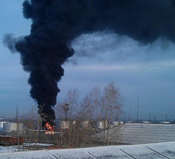 Кадры пожара на нефтебазе