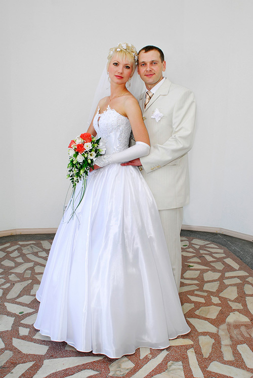 Анастасии было 25 лет, Сергею — 30, когда они поженились. Они уже 9 лет в браке