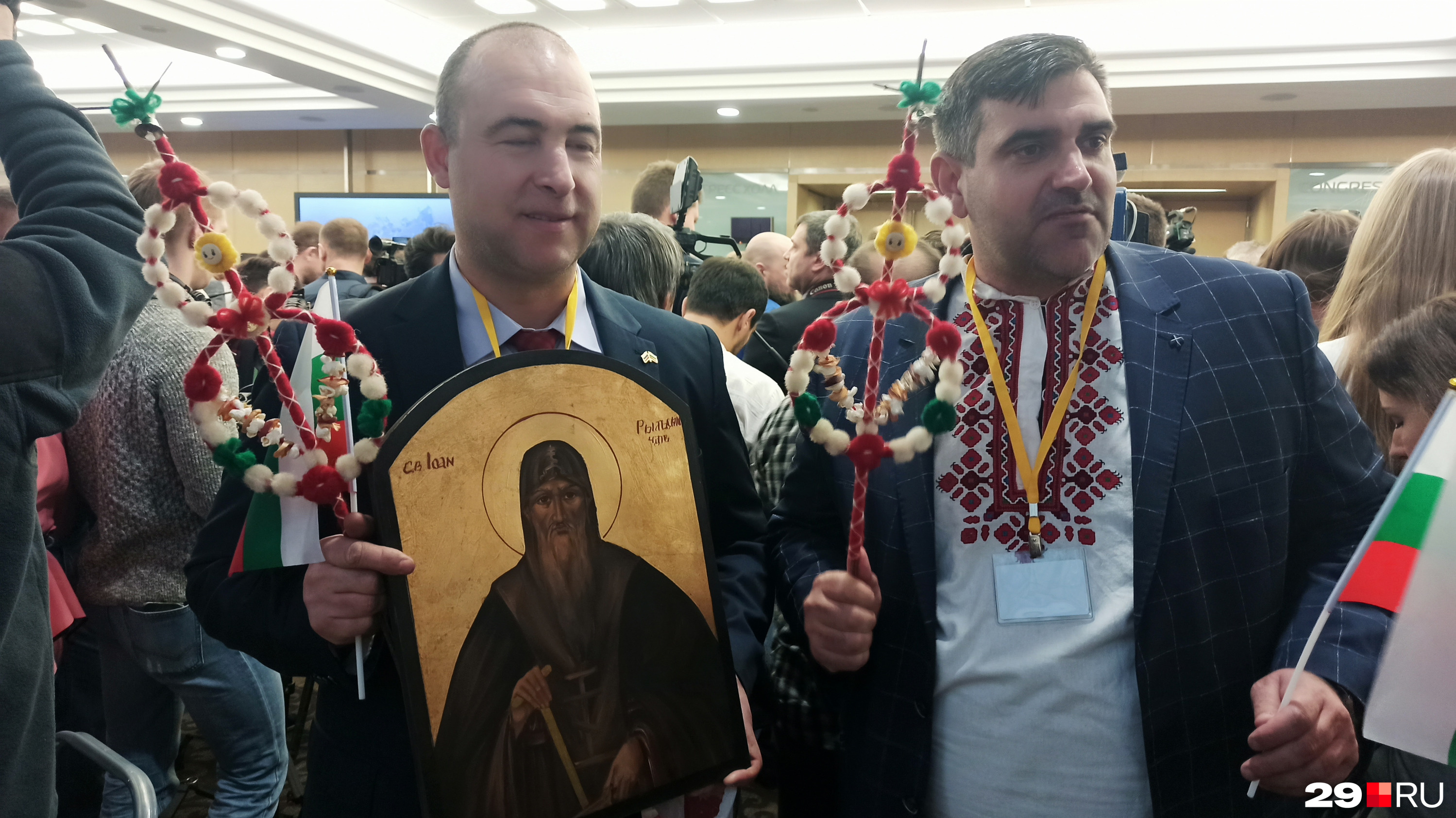 Я так и не понял, для чего это было нужно. Привлечь внимание президента или Бога, чтобы он помог? Я так и не понял, для чего это было нужно. Привлечь внимание президента или Бога, чтобы он помог?