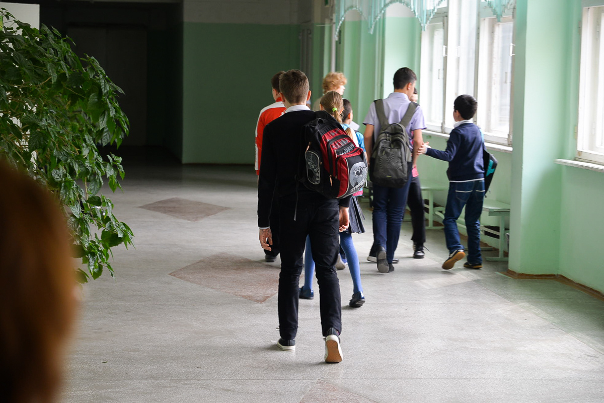 По словам родителей, о событиях на Украине детям рассказывают в школах