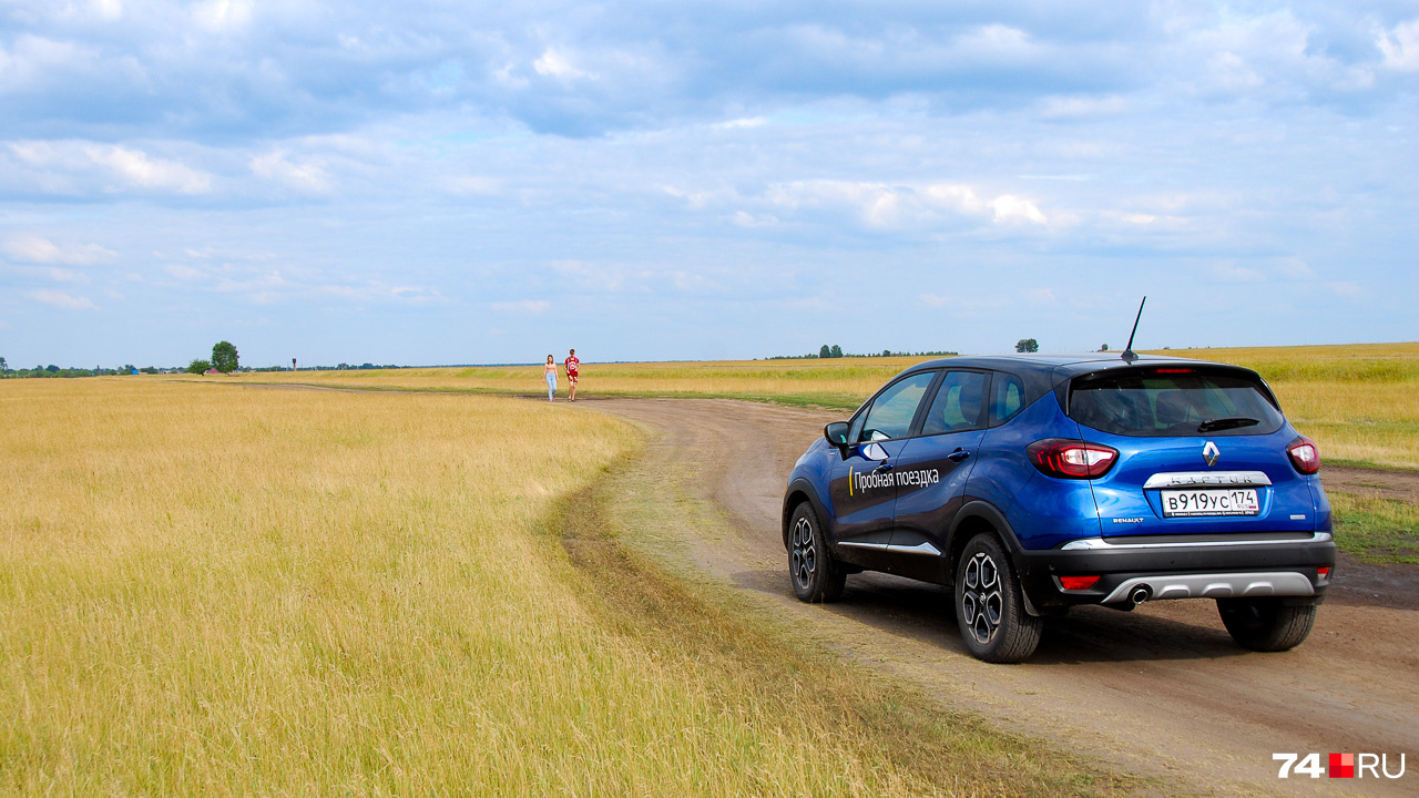 При длине в районе 4,3 метра Kaptur сопоставим, например, с Nissan Qashqai При длине в районе 4,3 метра Kaptur сопоставим, например, с Nissan Qashqai