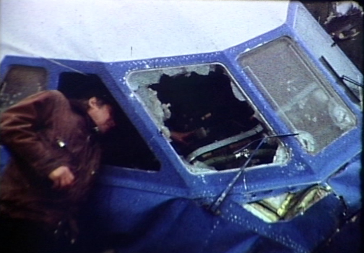 Кабина разбившегося Як-42. Фото было сделано позже